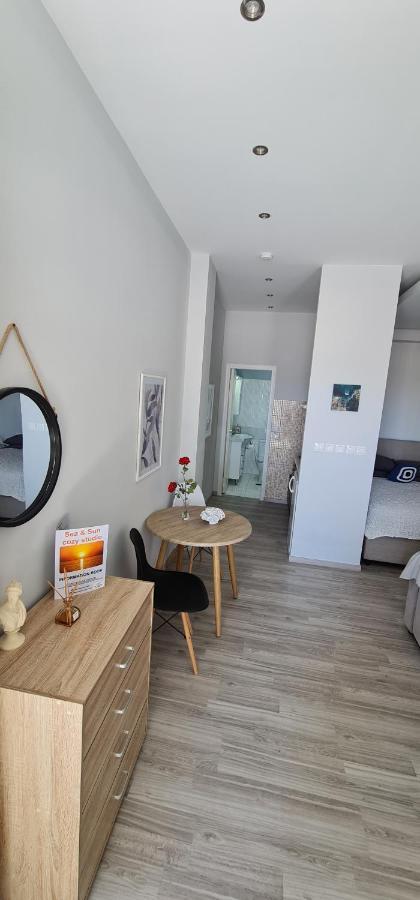 Sea & Sun Cozy Studio Кремасті Екстер'єр фото